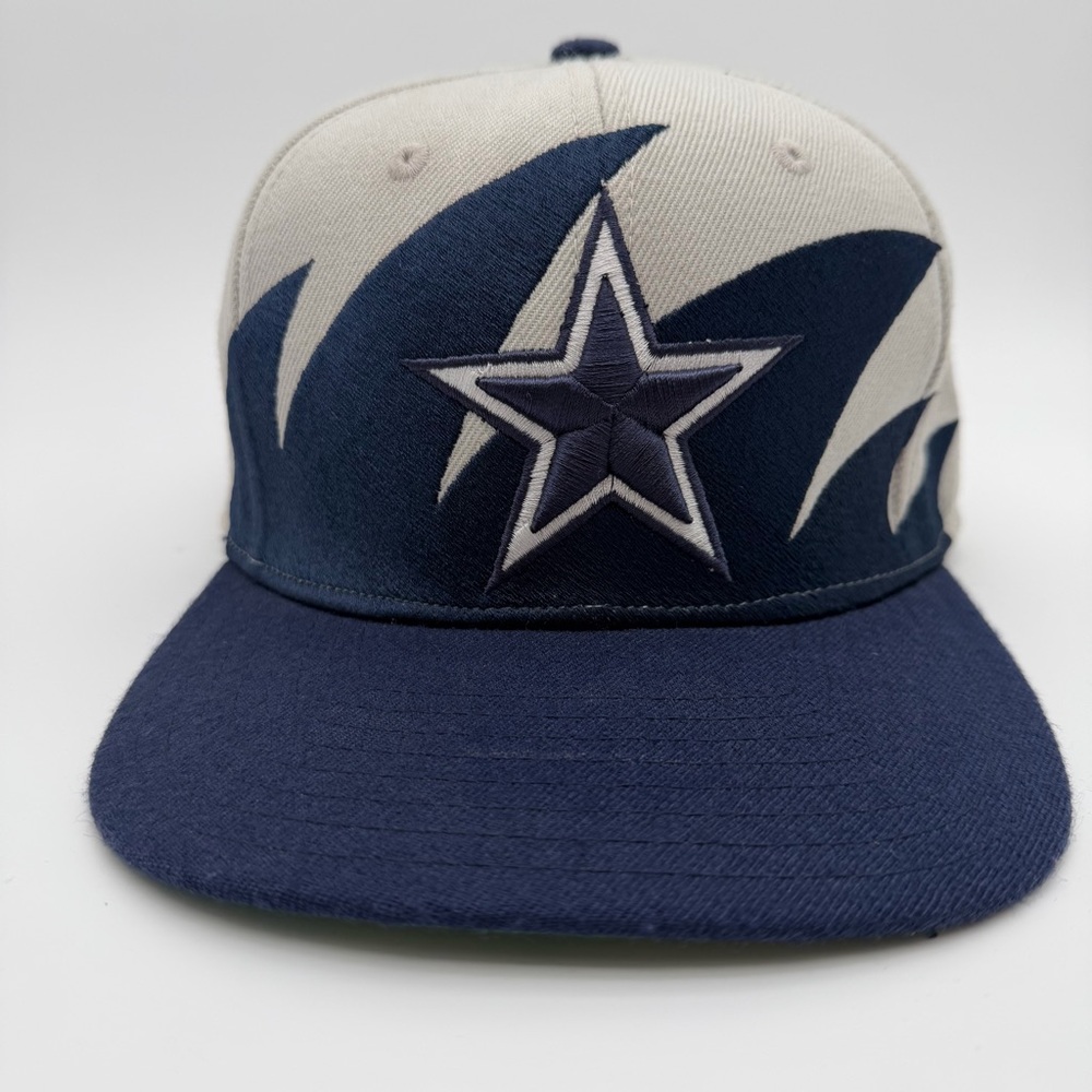 Mitchell & Ness NFL Vintage Collection Dallas Cowboys Sharktooth Snapback Hat